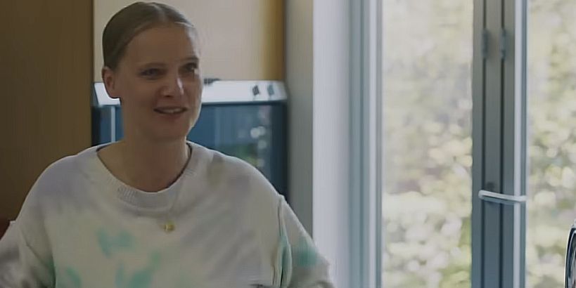     She Came to Me - zwiastun. Joanna Kulig z Hathaway i Dinklagem